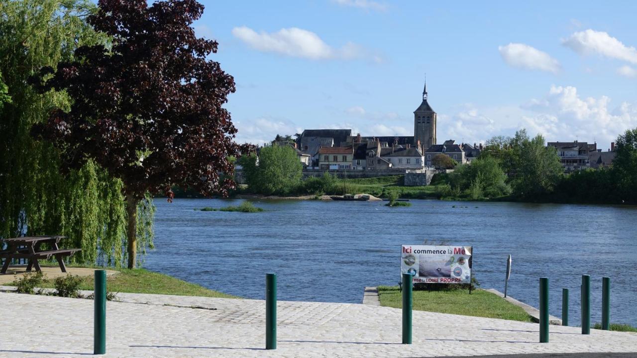 La Vue Loire Appartement Saint-Denis-de lʼHôtel エクステリア 写真